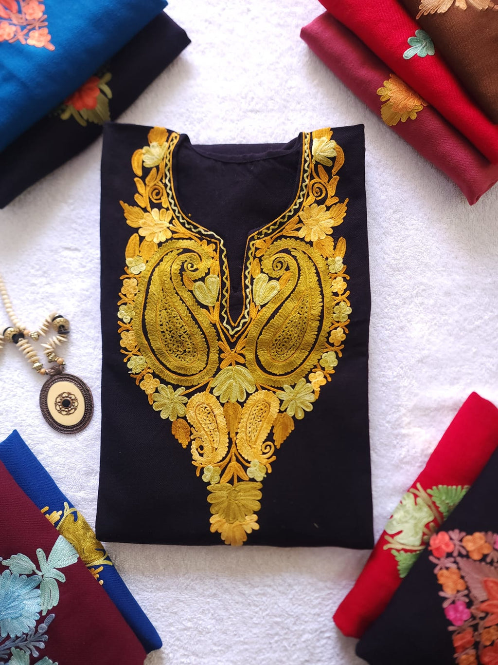 "DAISY" Kashmiri Pheran