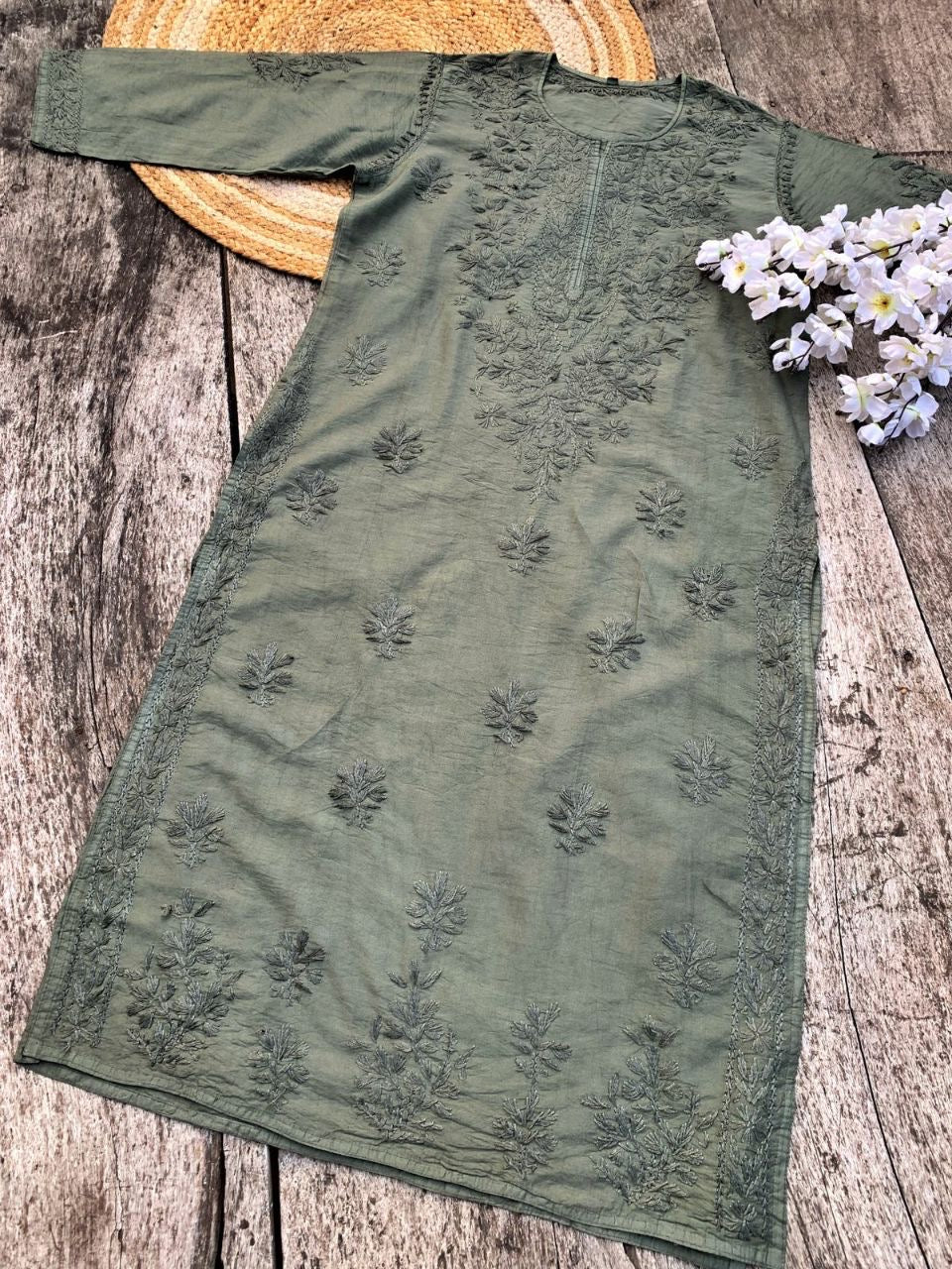 "MOHANA" Chanderi Chikankari Kurta