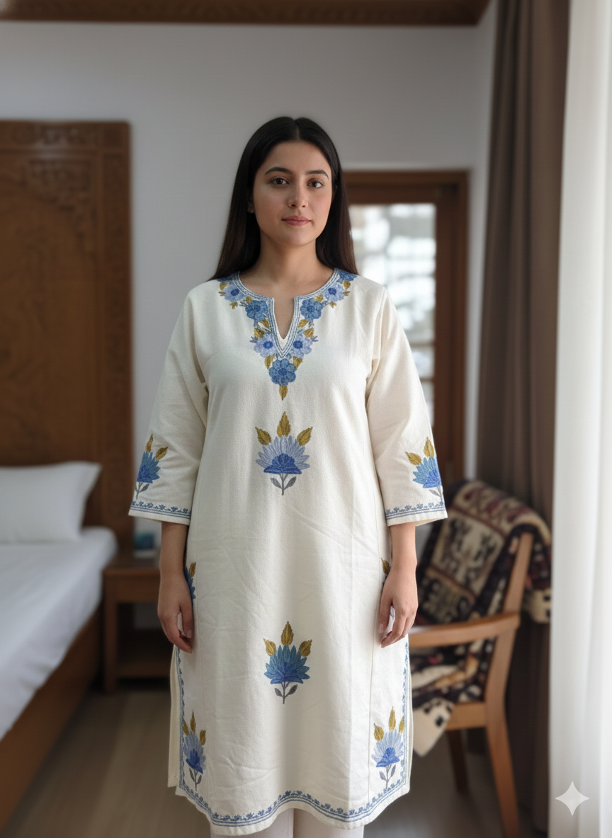 “YALEENA" Kashmiri Pheran