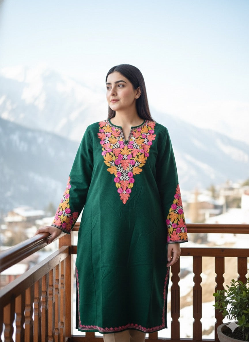 “NOORJAHAN" Kashmiri Pheran