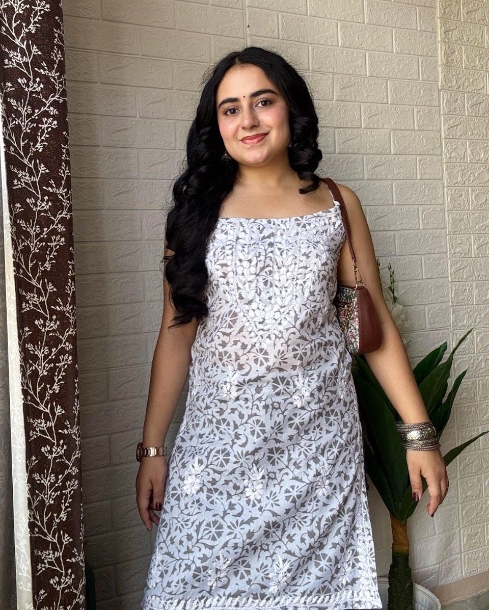"TIA" Short Chikankari Kurta