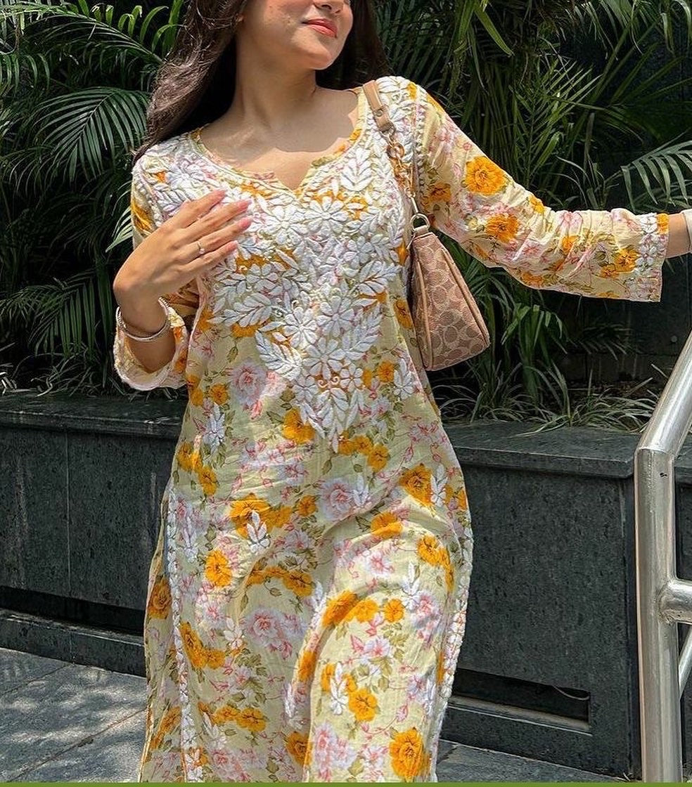 "BAAGH" Mul Mul Chikankari Kurta