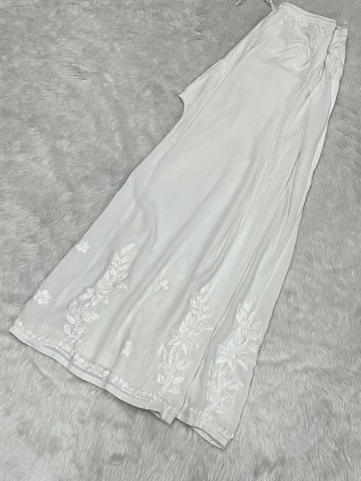 "MAIRA" White Rayon Cotton Chikankari Plazzo