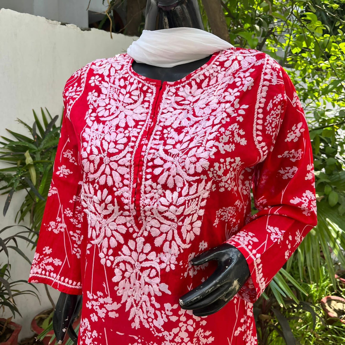 "ZAINA" Mul Cotton Chikankari Kurta