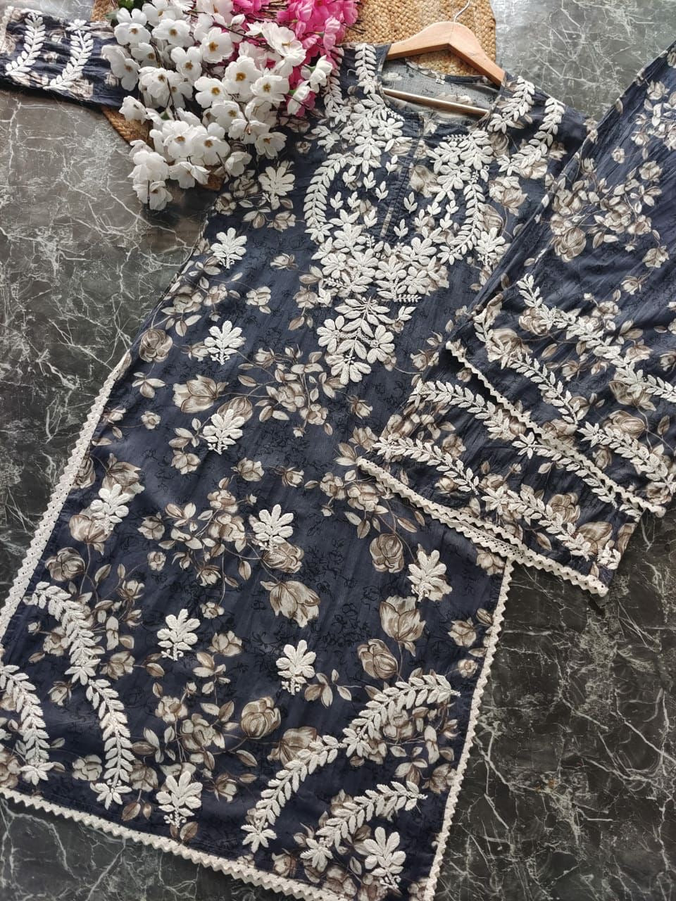 “JOONA” Mul Cotton Chikankari Kurta & Plazo