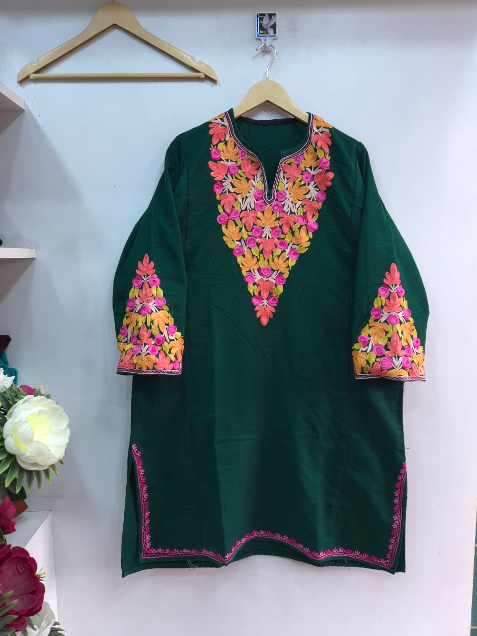 “NOORJAHAN" Kashmiri Pheran