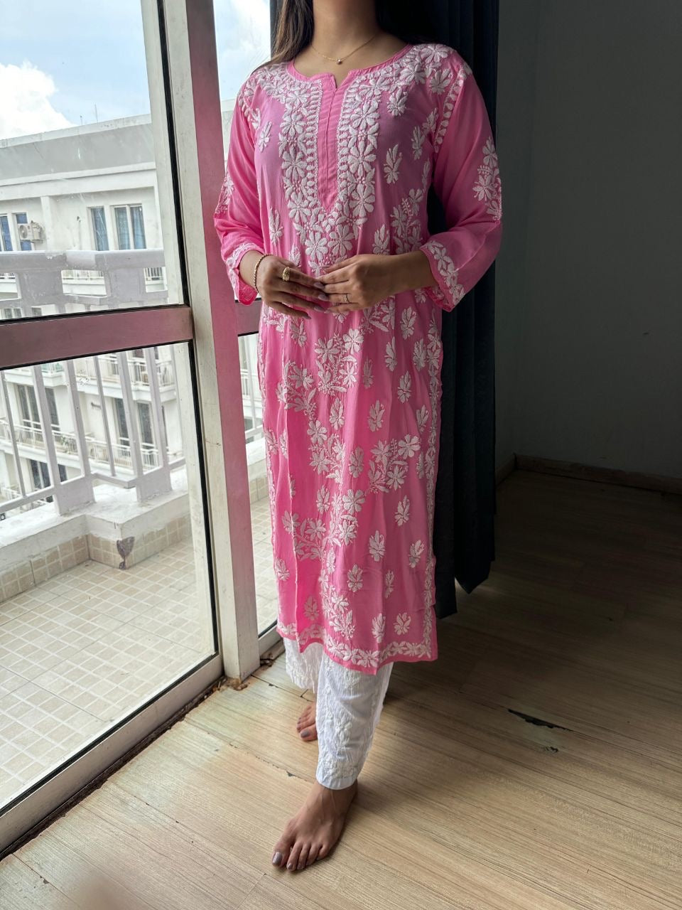 "HANUA" Modal Chikankari Kurta