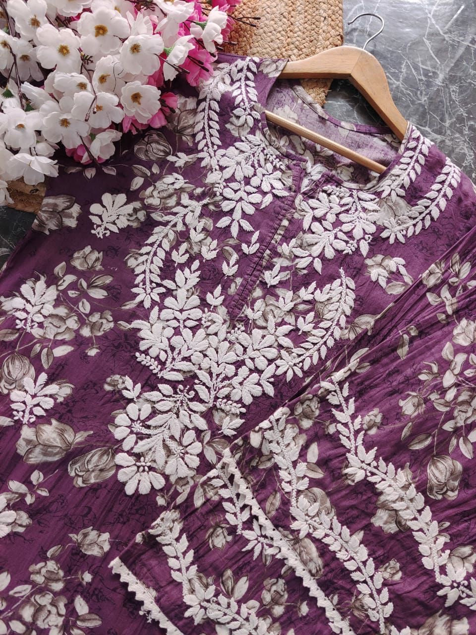 “JOONA” Mul Cotton Chikankari Kurta & Plazo