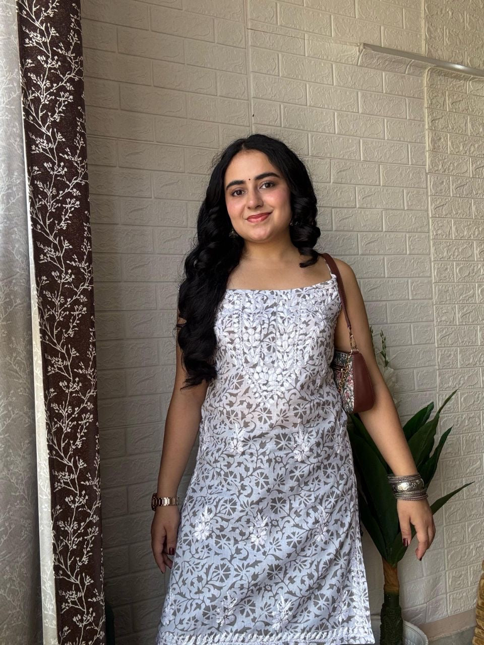 “MAISHA” Chikankari Strap Sleeve Kurta