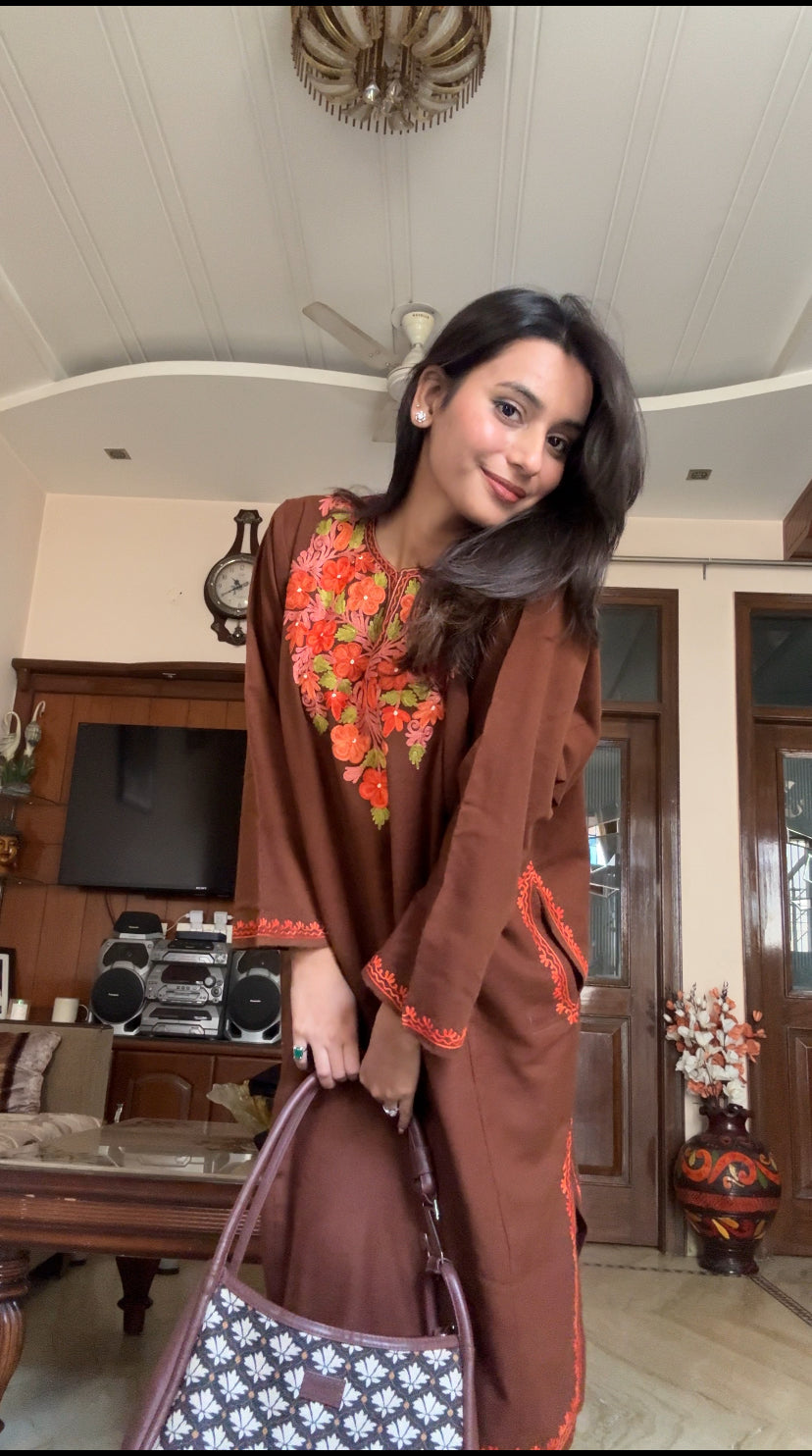 "SHRUTI" Kashmiri Pheran