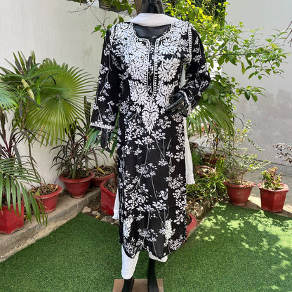 "ZAINA" Mul Cotton Chikankari Kurta