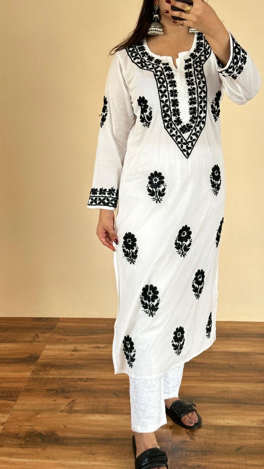 “GULNAZ” Mul Mul Chikankari Kurta