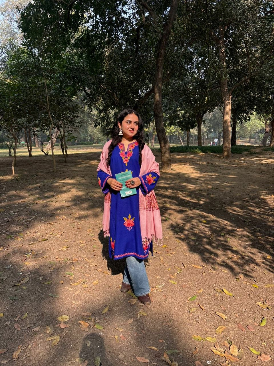 “YALEENA" Kashmiri Pheran