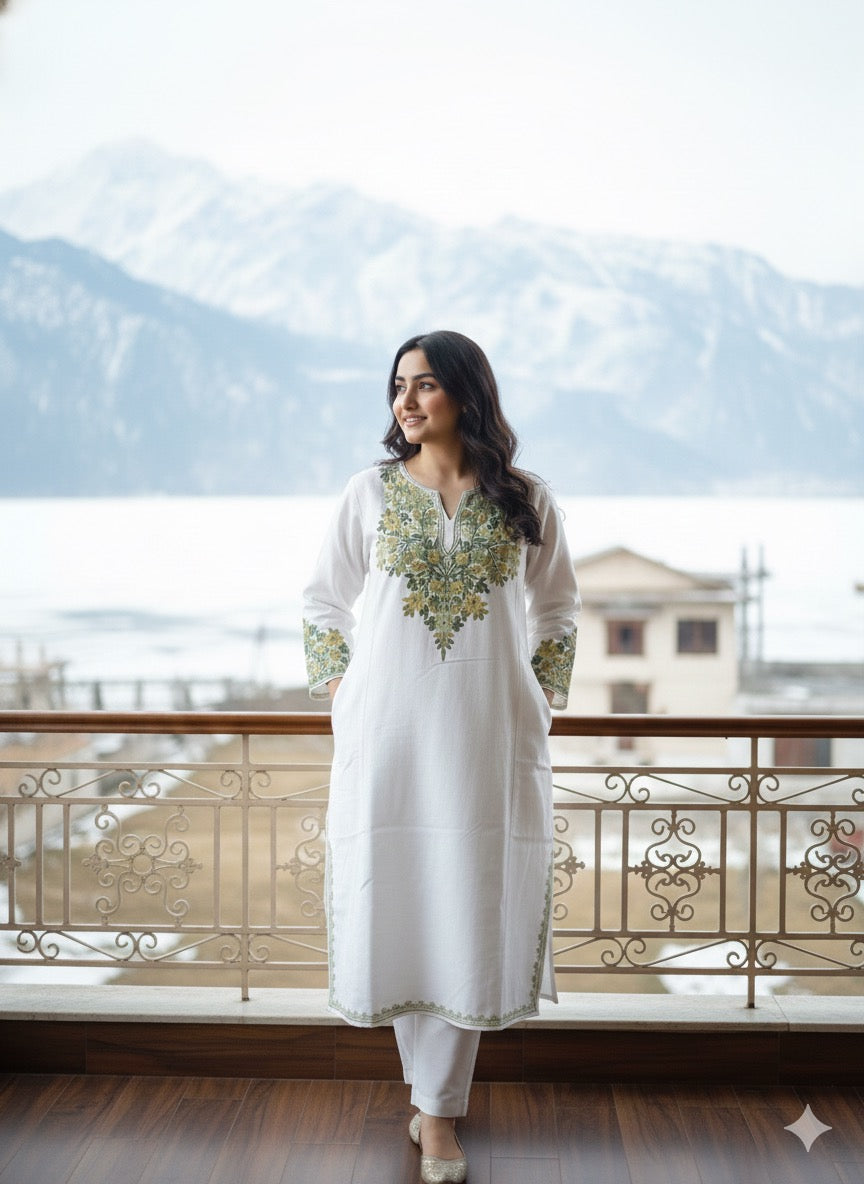 "NOORAYAT" Kashmiri Pheran