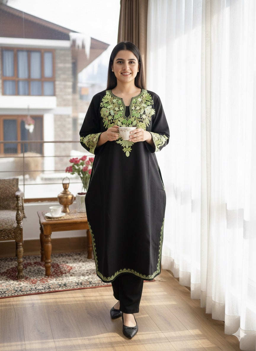 “MAZUM" Kashmiri Pheran