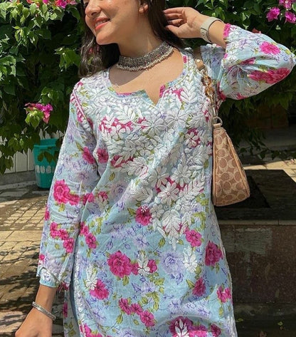 "BAAGH" Mul Mul Chikankari Kurta