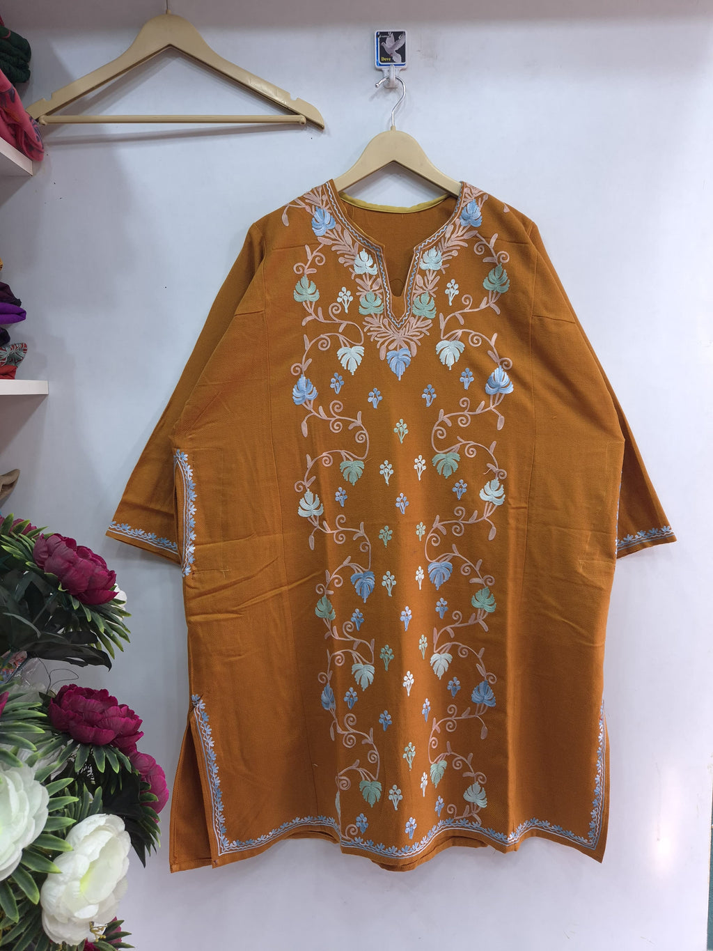 "GULNOOR" Kashmiri Pheran