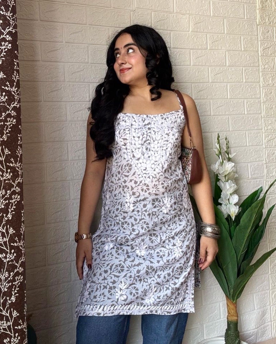 "TIA" Short Chikankari Kurta