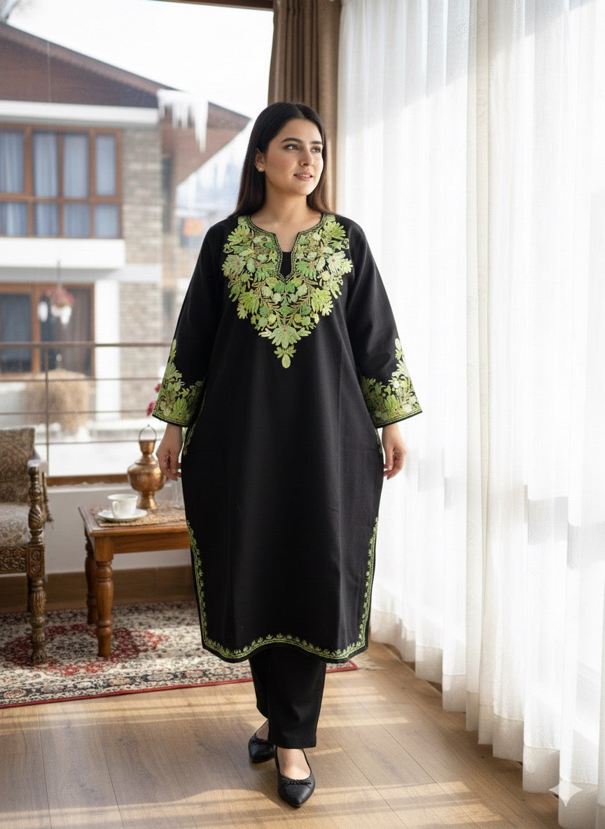 “MAZUM" Kashmiri Pheran