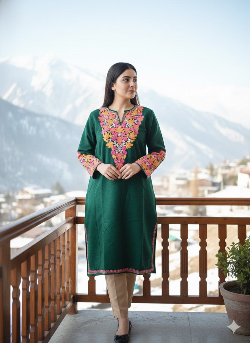 “NOORJAHAN" Kashmiri Pheran