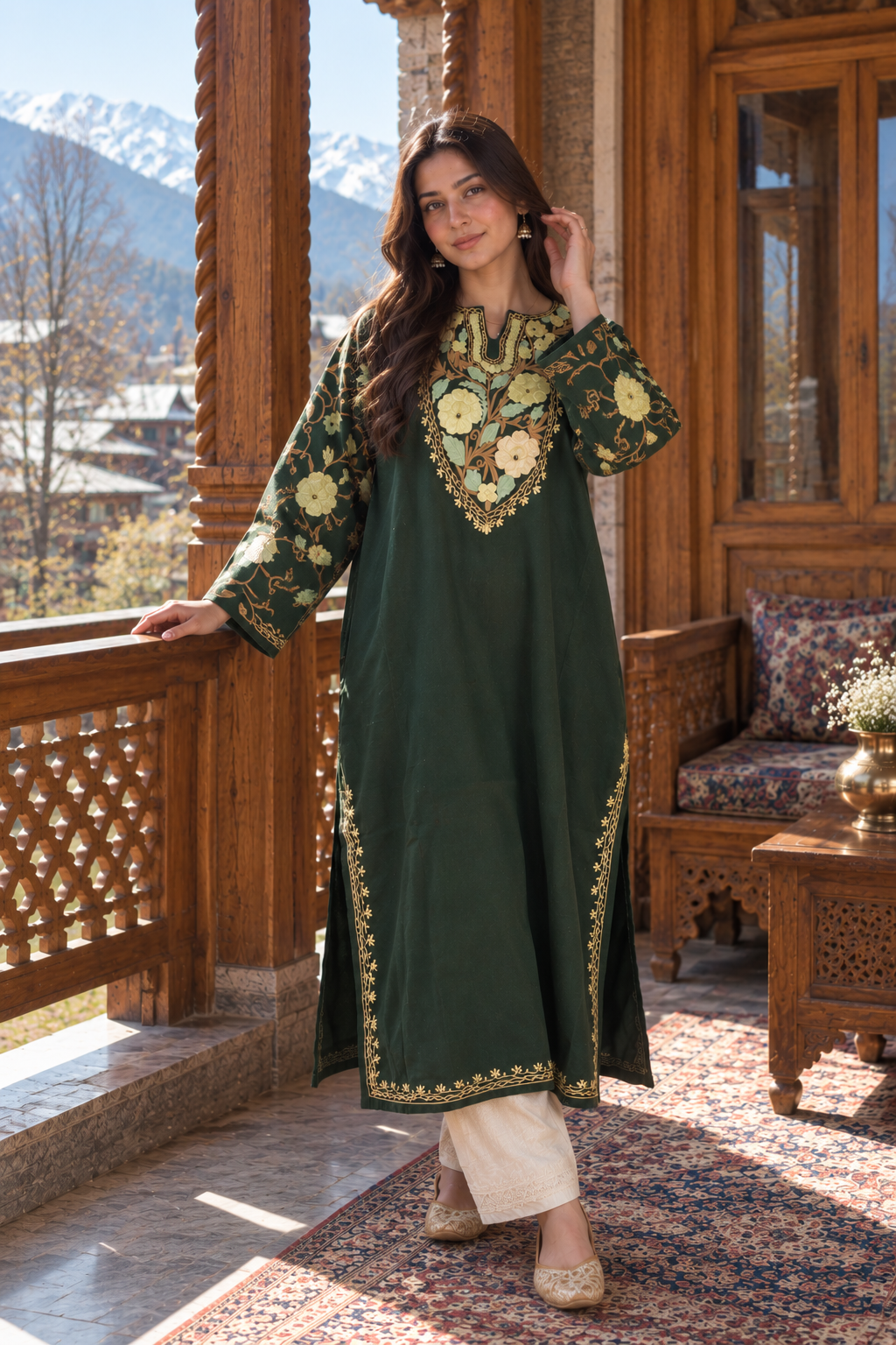 “MEHZEEN" Kashmiri Pheran