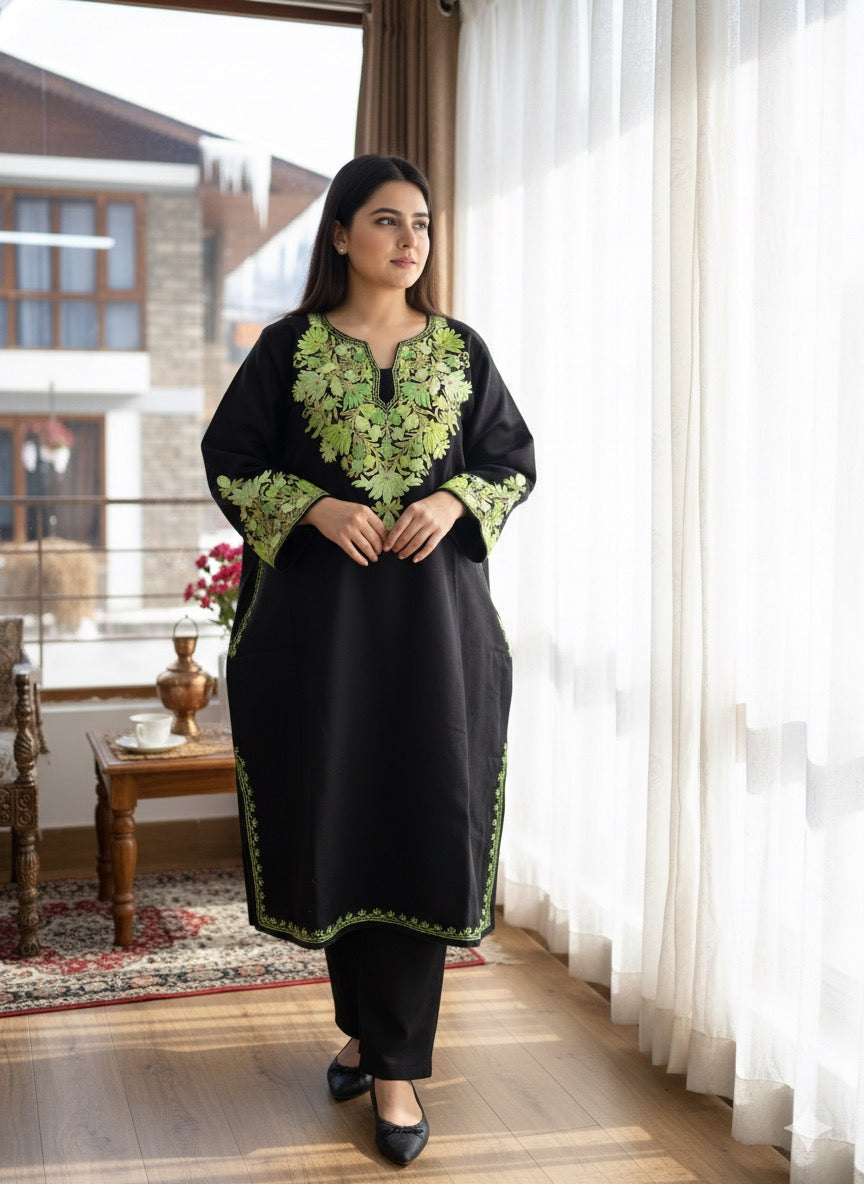 “MAZUM" Kashmiri Pheran