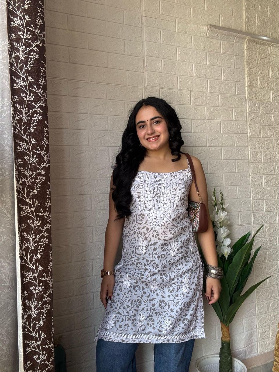 “MAISHA” Chikankari Strap Sleeve Kurta