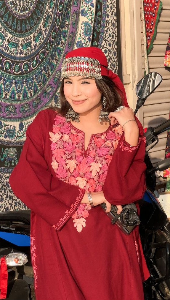 Front view of ISHREEN Kashmiri pheran woolen winter kurta for ladies in maroon.
