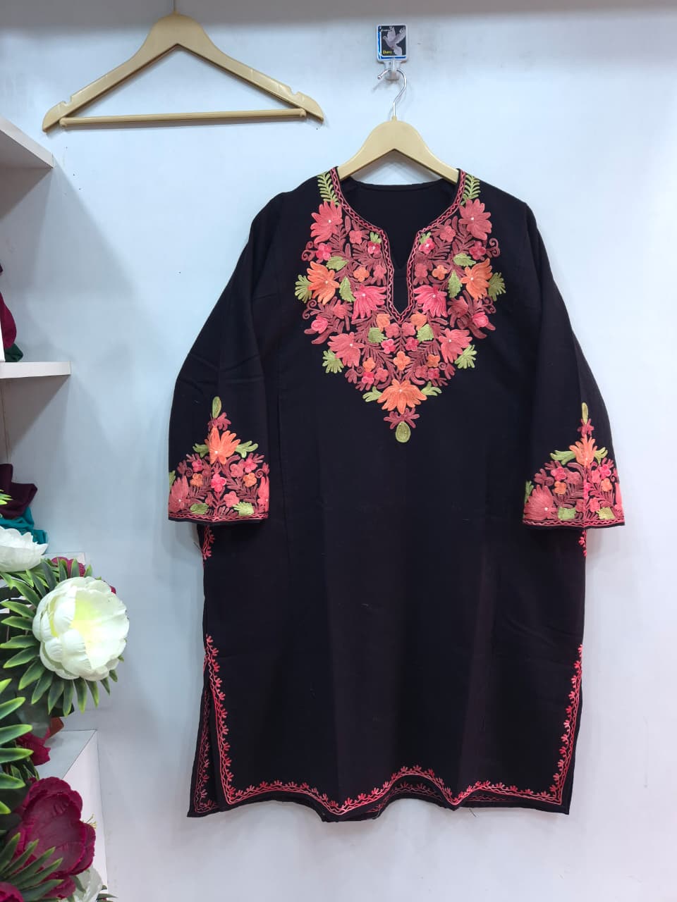 “MAZUM" Kashmiri Pheran