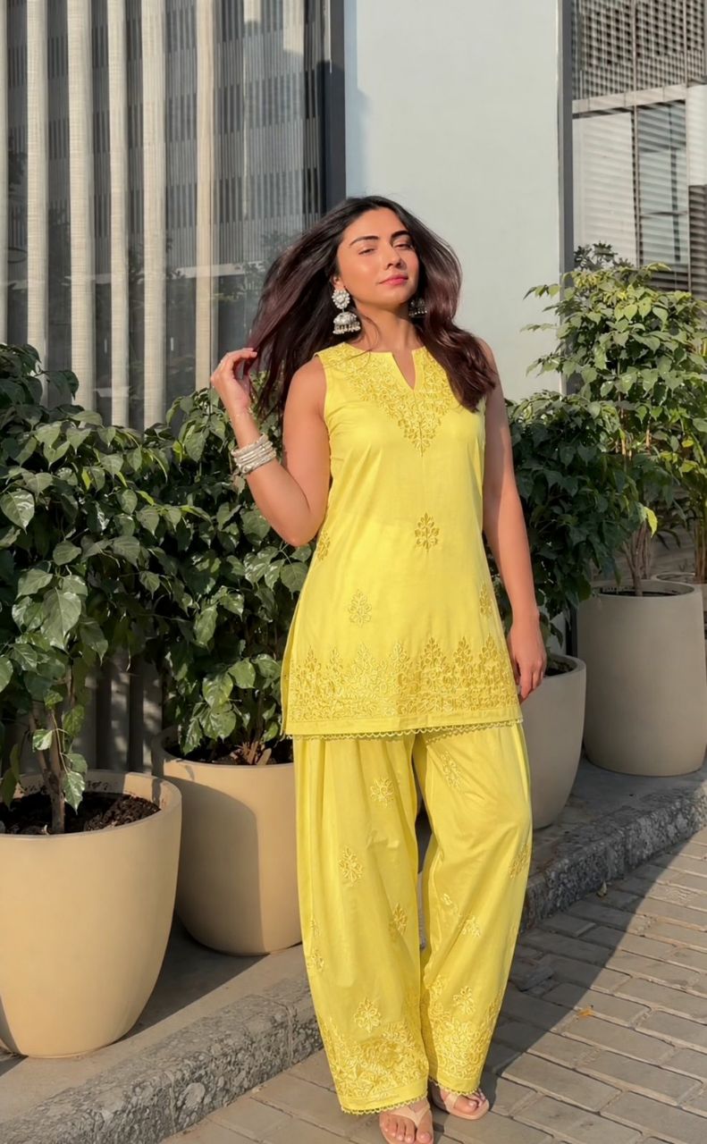 "AMREEN" Chikankari Farshi Salwar Suit Set