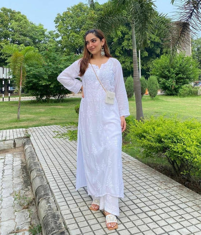 "SAFEAD" Modal Chikankari Kurta