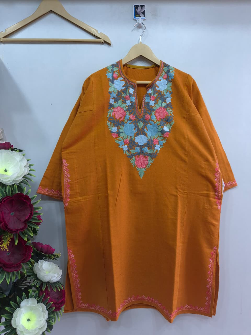 "ZUNAIRA" Kashmiri Pheran