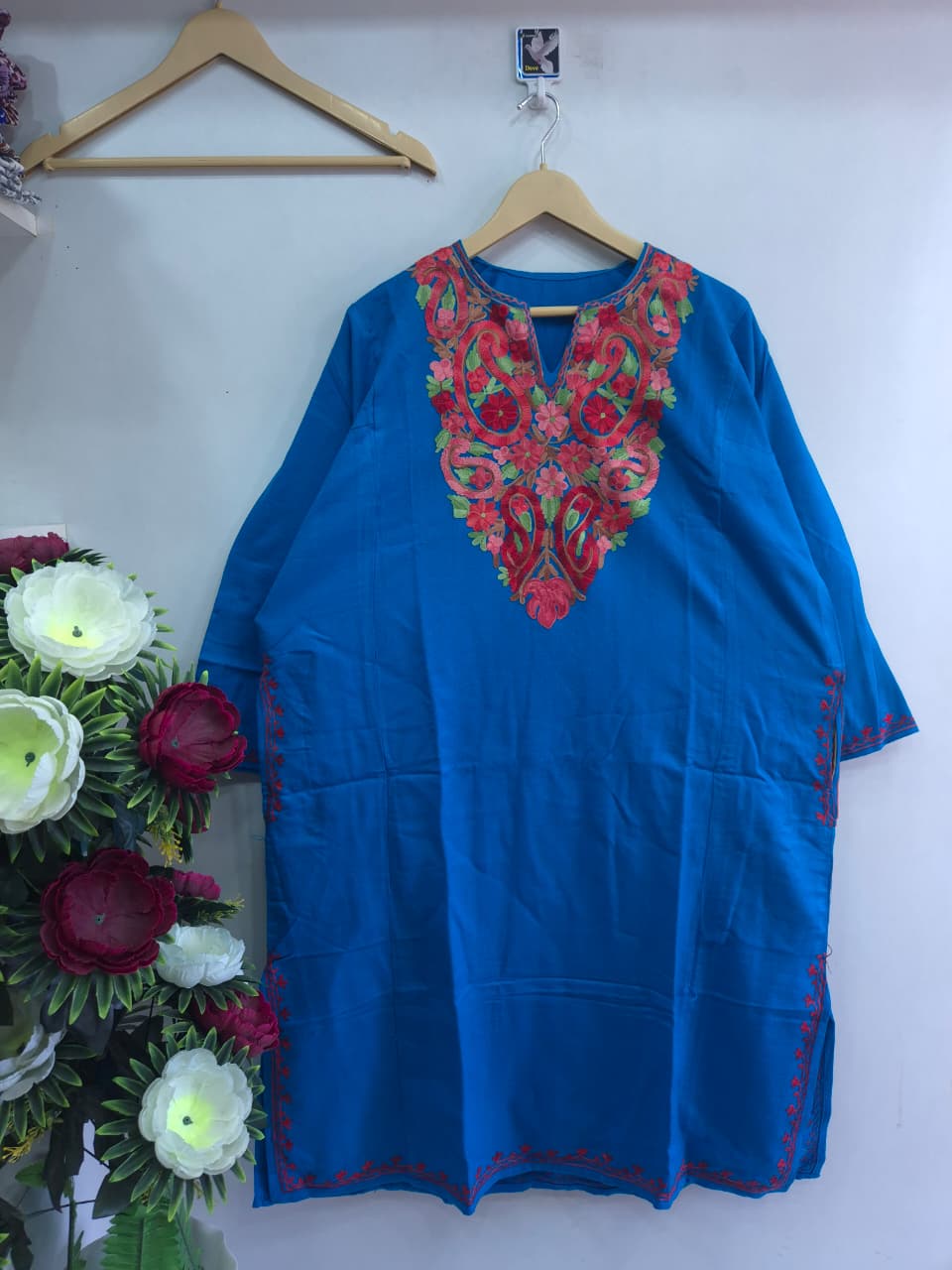 “PARAZ" Kashmiri Pheran