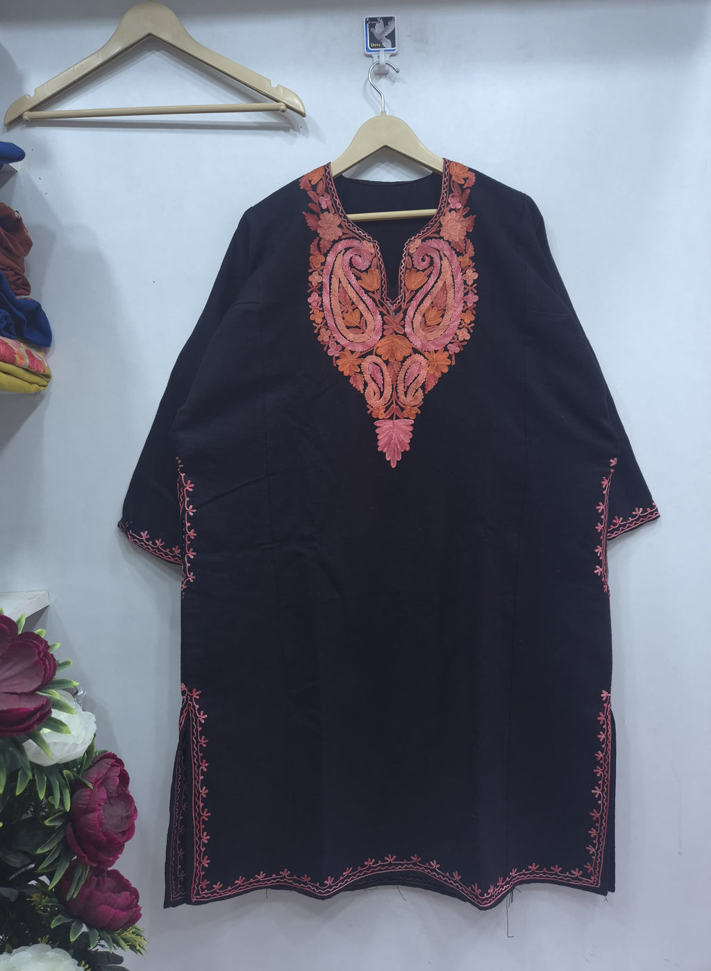 "DAISY" Kashmiri Pheran