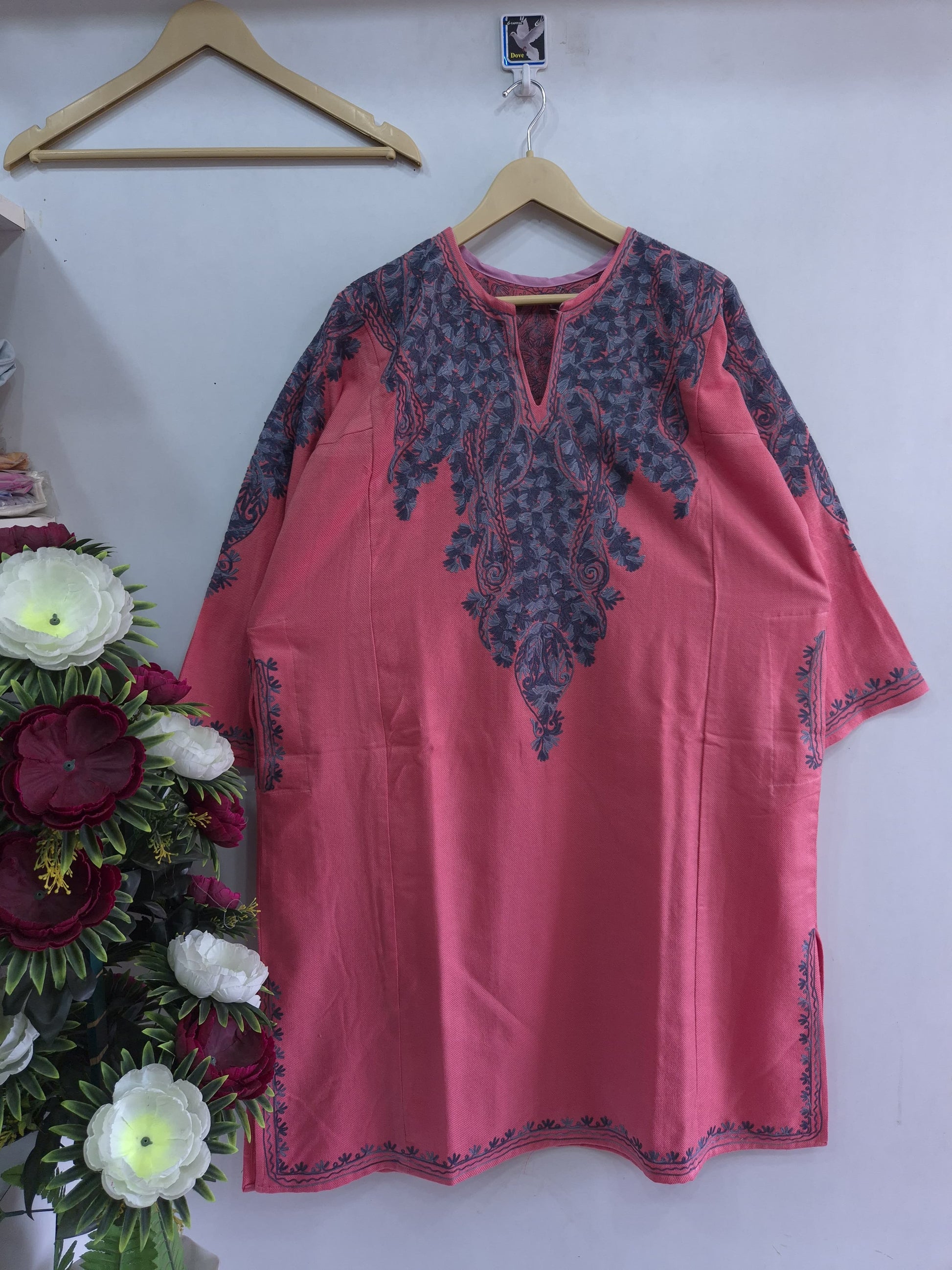 “PINJORE" Kashmiri Pheran