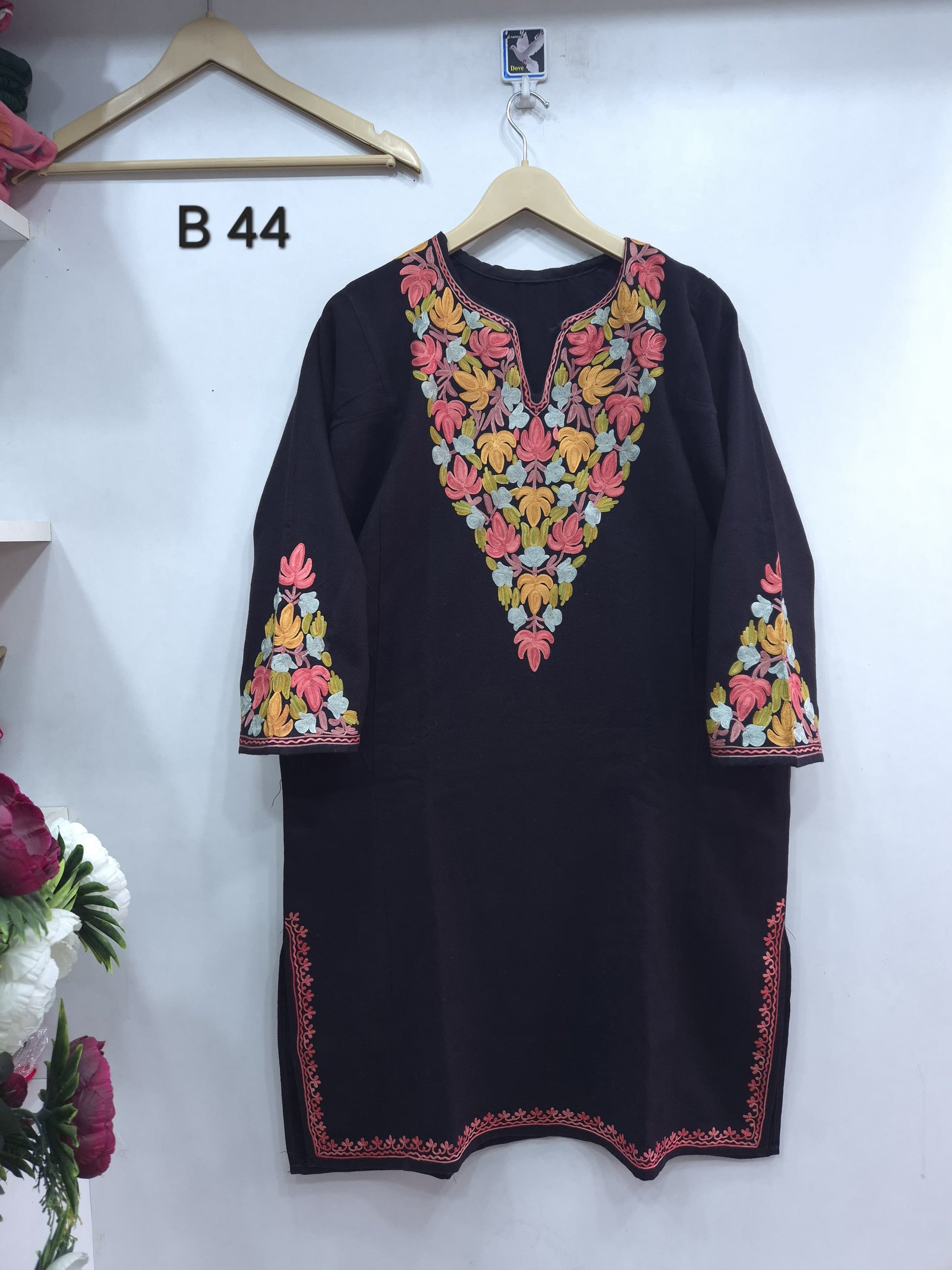 "TALEZ" Kashmiri Pheran