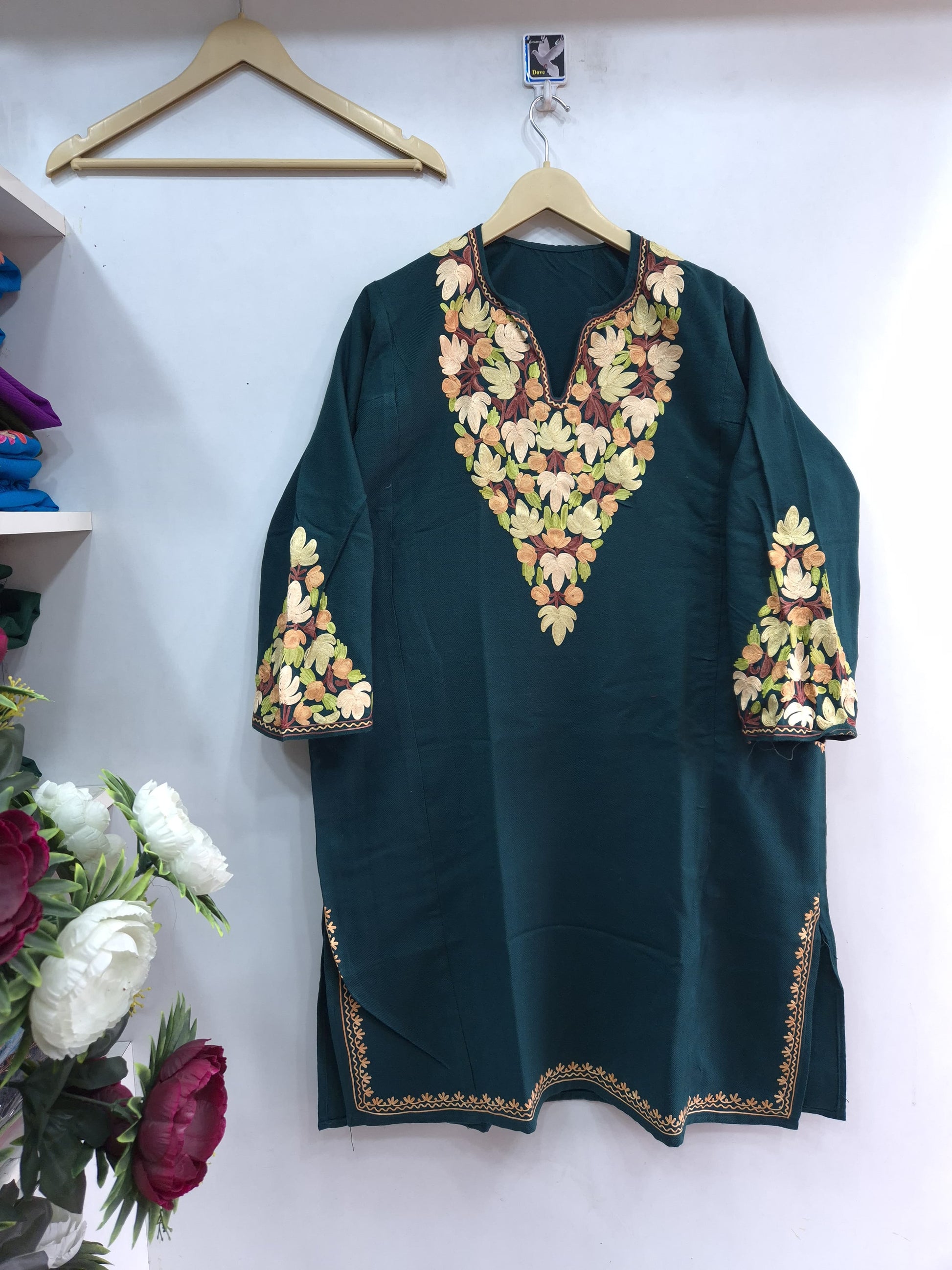 “VINKA" Kashmiri Pheran