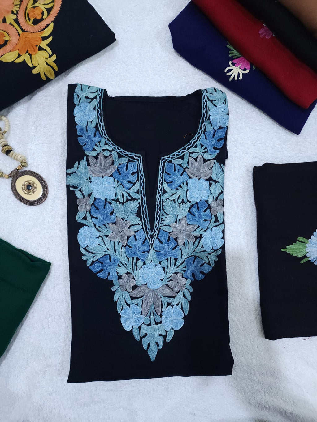 “UROOZ" Kashmiri Pheran