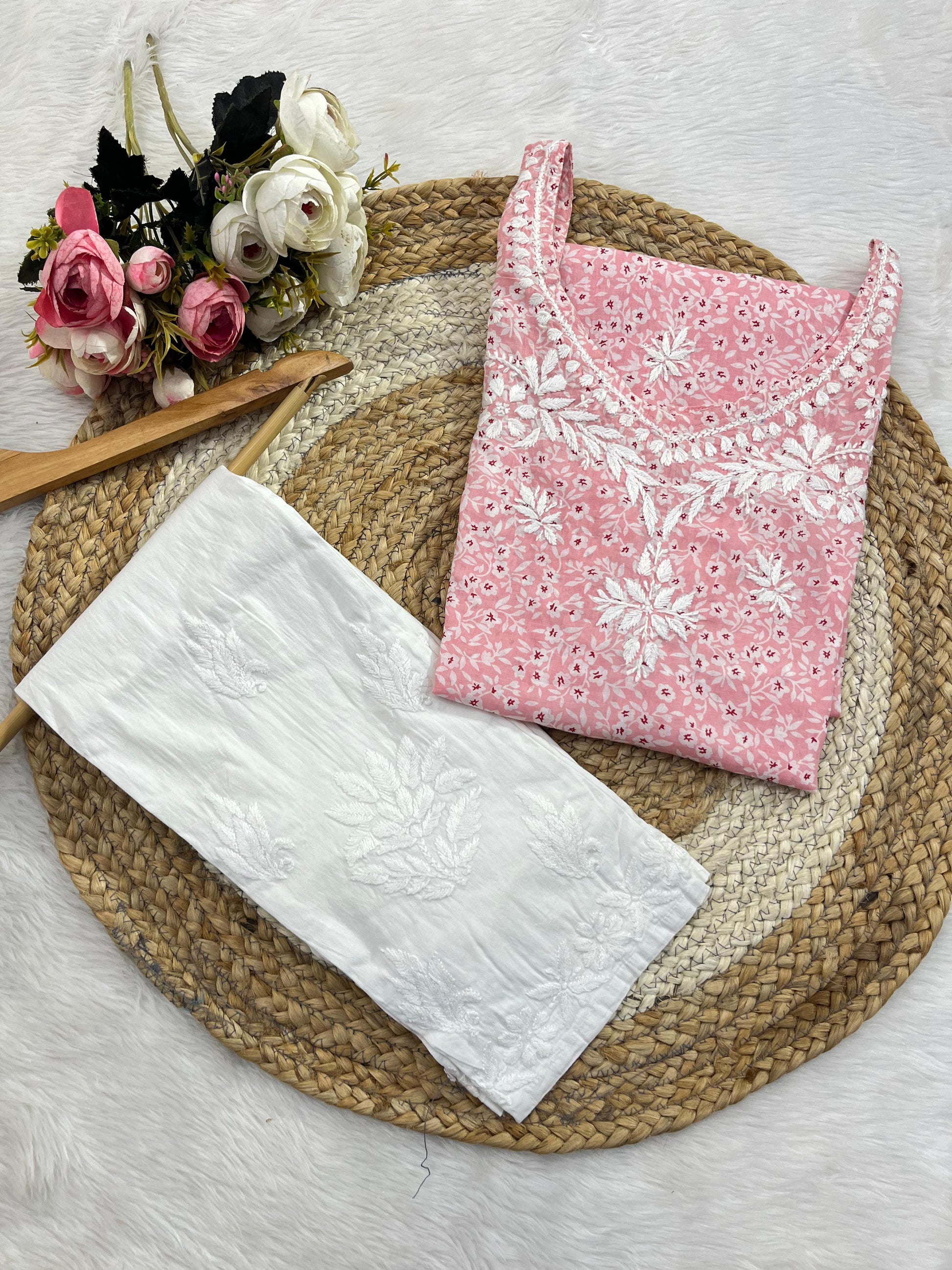 Close-up of Chikankari embroidery on mul mul fabric of Light Pink Ishani  Mul Mul Chikankari kurta